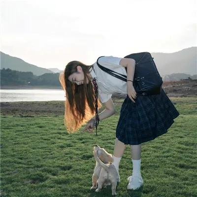 黑色灯塔
